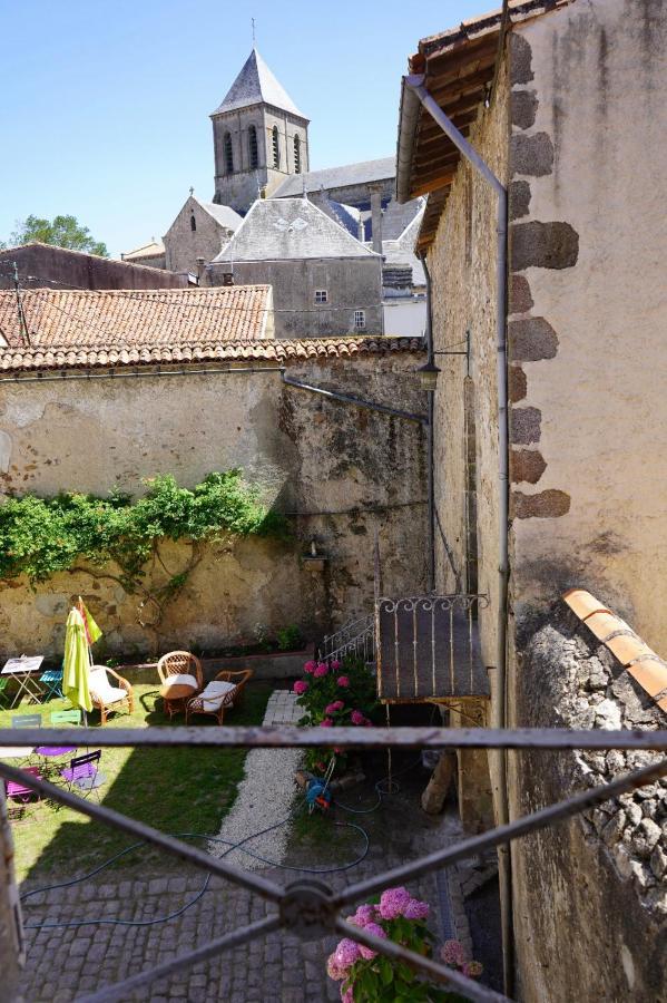 Un Dimanche Chez Julie Chambre Celestine Parthenay Exterior photo